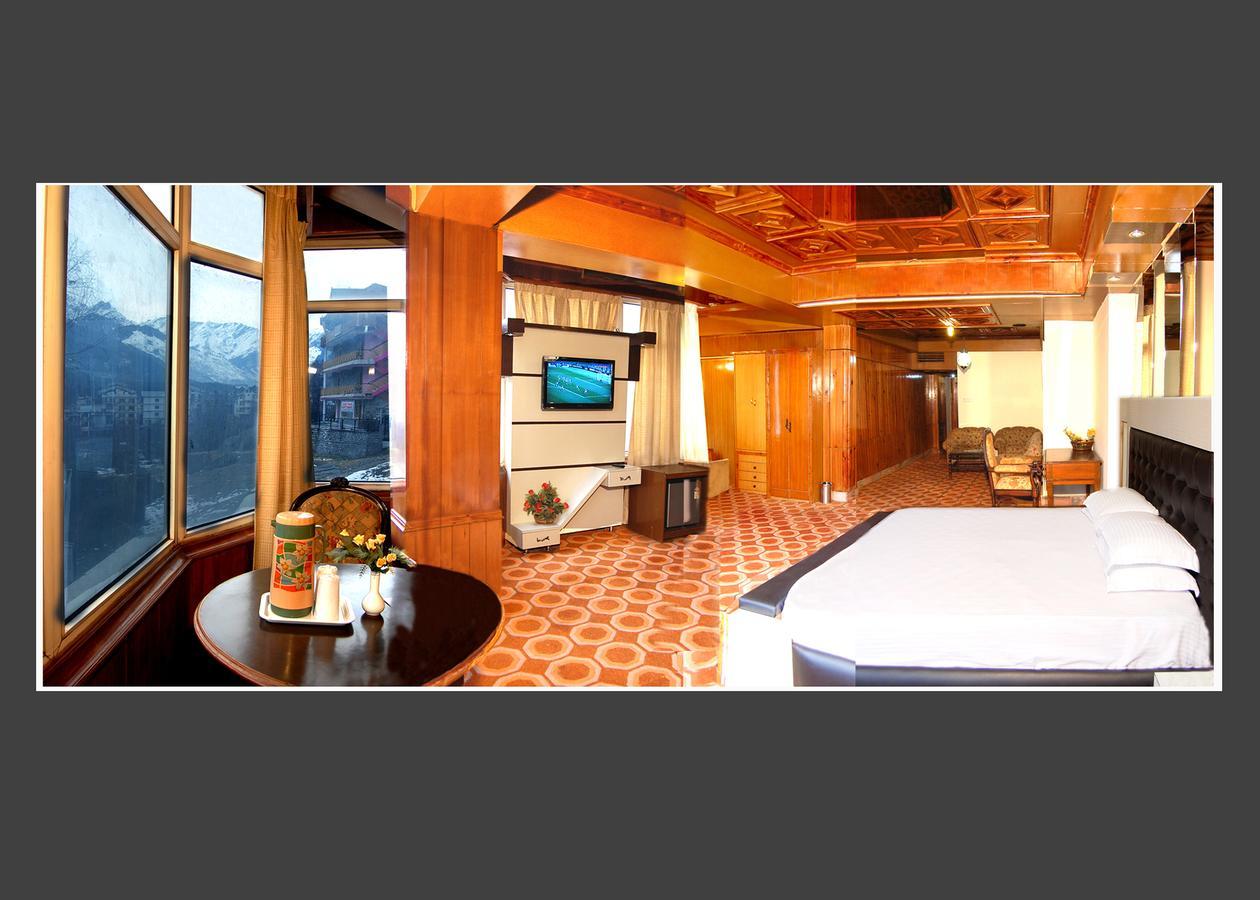 Hotel Out Town 마날리 외부 사진